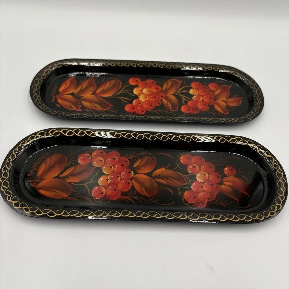 Two (2) Zhostovo Hand painted Russian Metal Decorative Trinket Tray Red Berries
